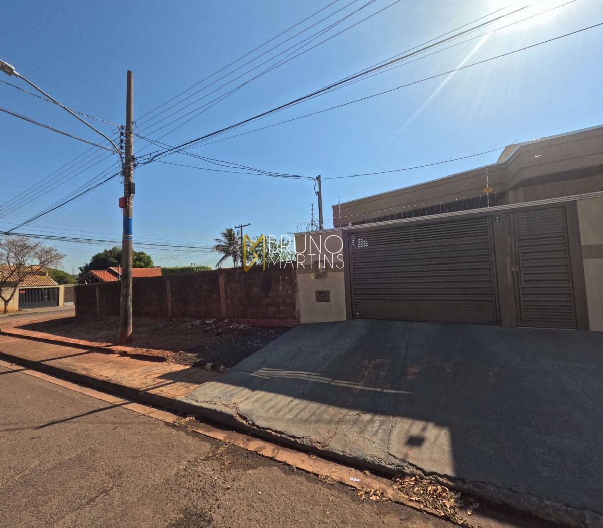 Casa à venda com 3 quartos - Vila Anahy,Campo Grande