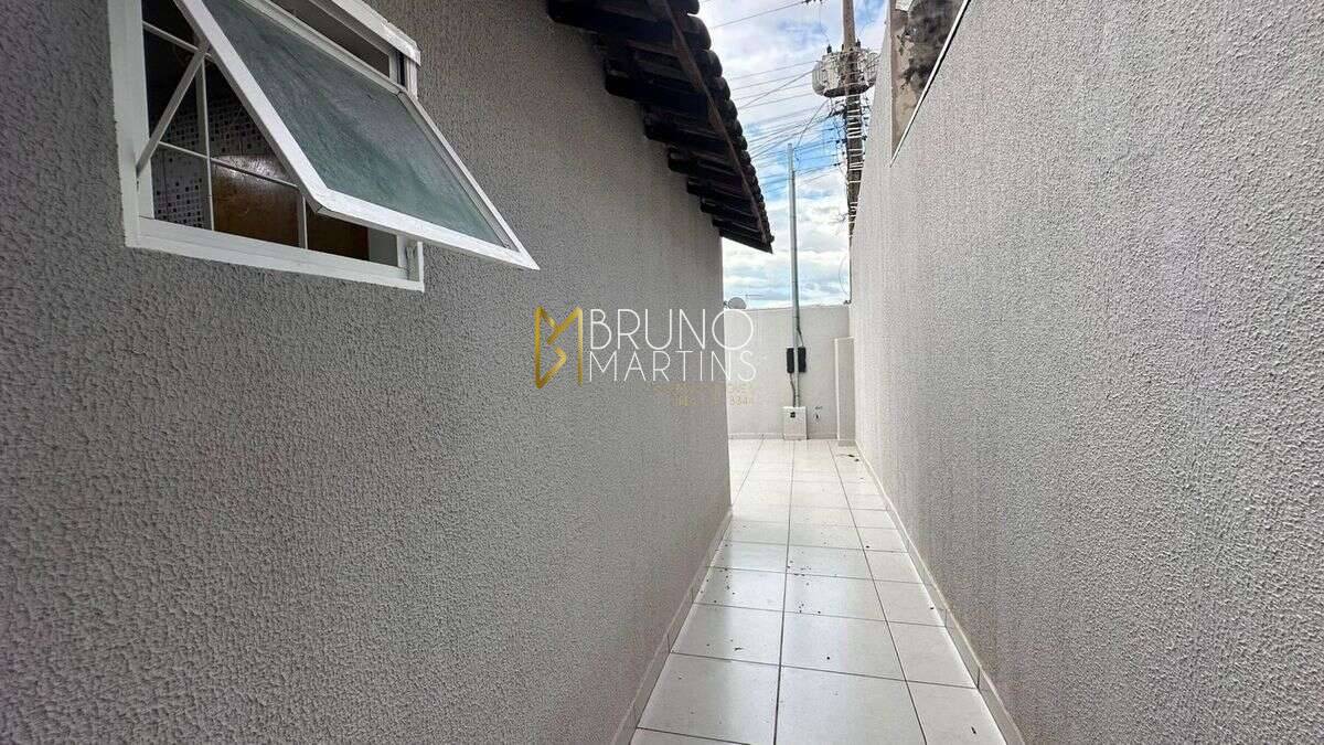 Casa à venda com 3 quartos, 98m² - Conjunto Aero Rancho,Campo Grande
